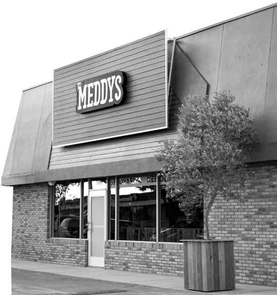 img-s2-OUR-STORY-Alex