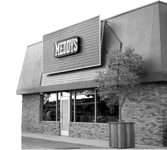 img-s2-OUR-STORY-Alex-mb